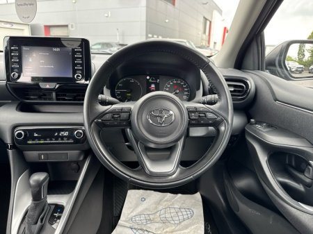 2023 Toyota Yaris - photo 9