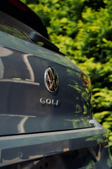 2023 Volkswagen Golf - photo 8