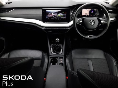 2023 Skoda Octavia - photo 2