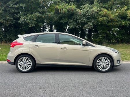 2016 Ford Focus - photo 4