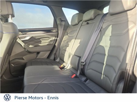 2025 Volkswagen Touareg - photo 8