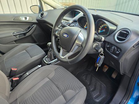 2014 Ford Fiesta - photo 11