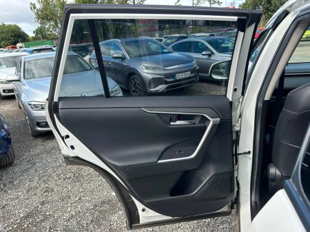 2021 Toyota RAV4 - photo 12