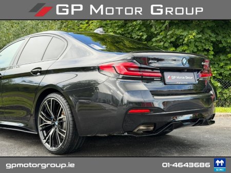 2023 BMW 5-Series - photo 10