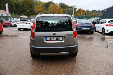 2015 Skoda Roomster - photo 8