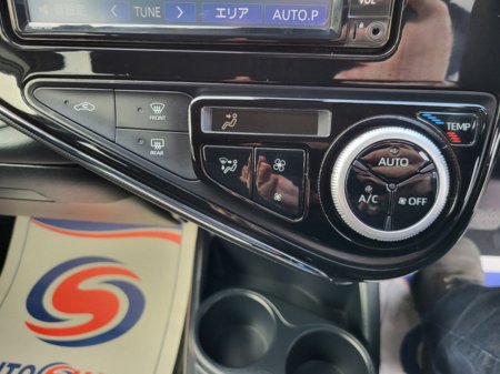 2020 Toyota Aqua - photo 28