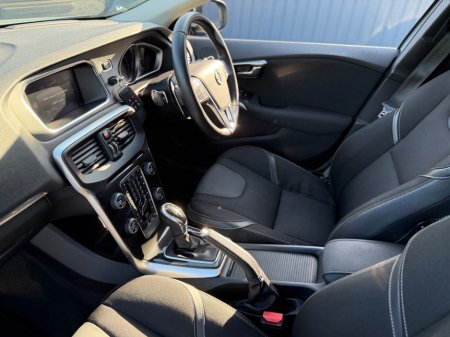 2019 Volvo V40 - photo 48