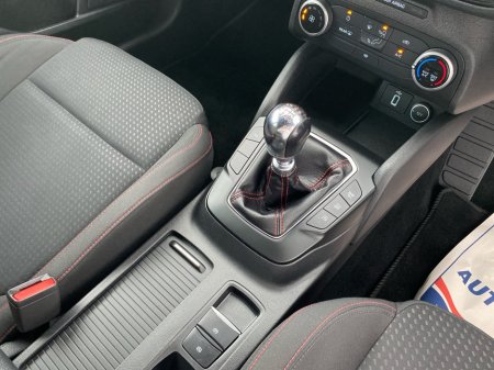 2019 Ford Focus - photo 21