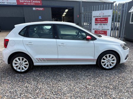 2017 Volkswagen Polo - photo 2