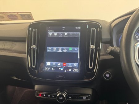 2022 Volvo XC40 - photo 13