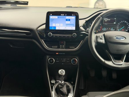 2020 Ford Fiesta - photo 6
