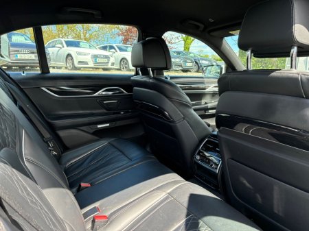 2016 BMW 7-Series - photo 6
