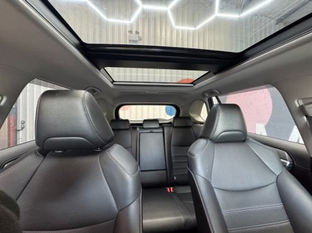 2025 Toyota RAV4 - photo 25