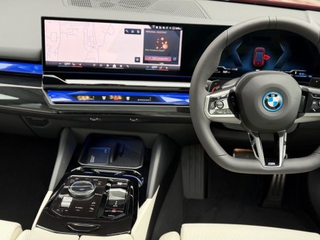 2026 BMW 5-Series - photo 14