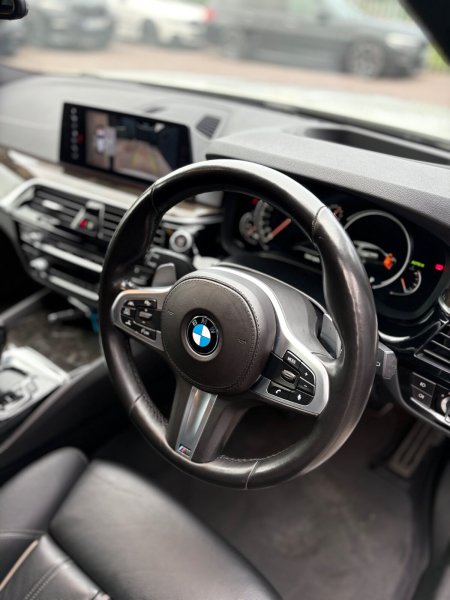 2017 BMW 5-Series - photo 15