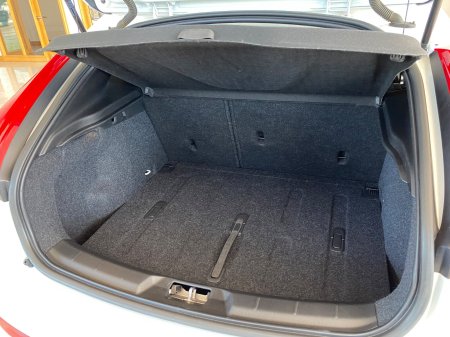 2017 Volvo V40 - photo 20