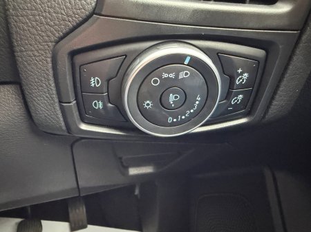 2016 Ford Focus - photo 10
