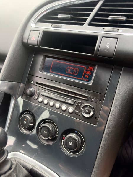 2015 Peugeot 3008 - photo 6