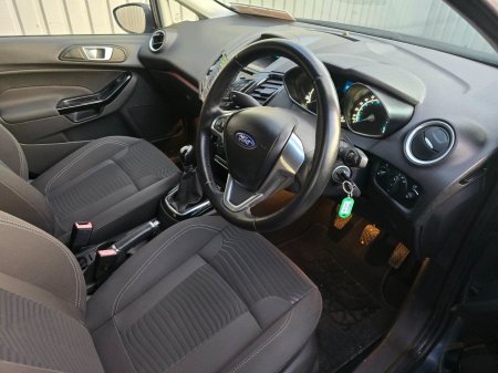 2014 Ford Fiesta - photo 11