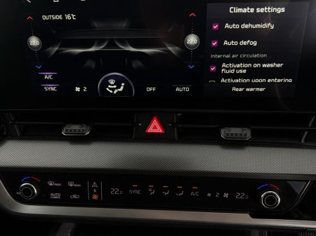 2025 Kia Sportage - photo 28