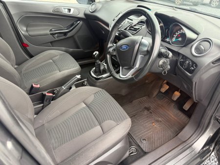 2015 Ford Fiesta - photo 8