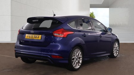2015 Ford Focus - photo 4