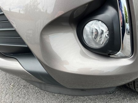 2020 Toyota Yaris - photo 17