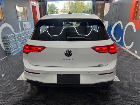 2023 Volkswagen Golf - photo 4