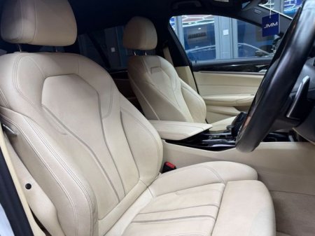 2017 BMW 5-Series - photo 23
