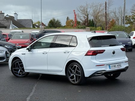 2024 Volkswagen Golf - photo 3
