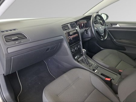 2019 Volkswagen Golf - photo 4