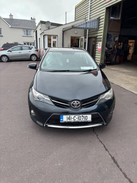 2014 Toyota Auris - photo 2