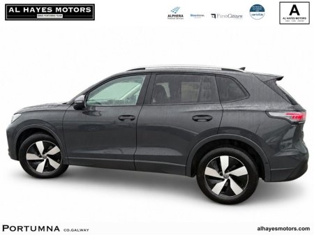 2025 Volkswagen Tiguan - photo 6