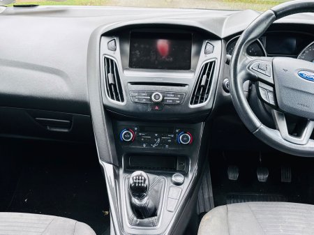 2016 Ford Focus - photo 9