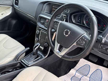 2017 Volvo V40 - photo 9