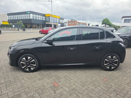 2025 Peugeot 208 - photo 6