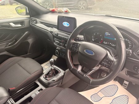 2020 Ford Focus - photo 16