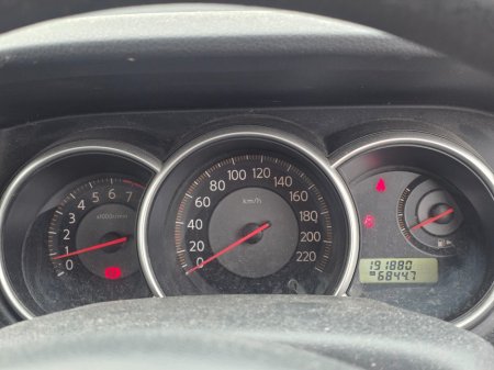 2011 Nissan Tiida - photo 14