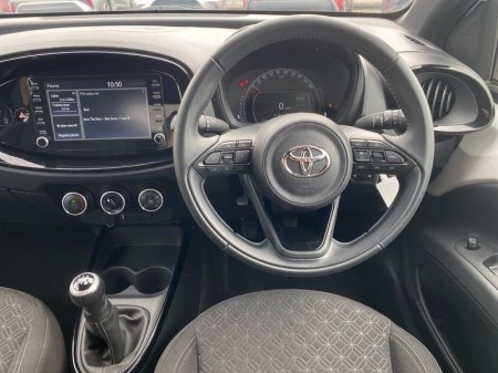 2023 Toyota Aygo X - photo 9