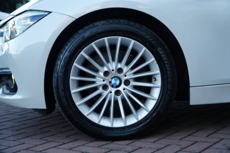 2018 BMW 3-Series - photo 23