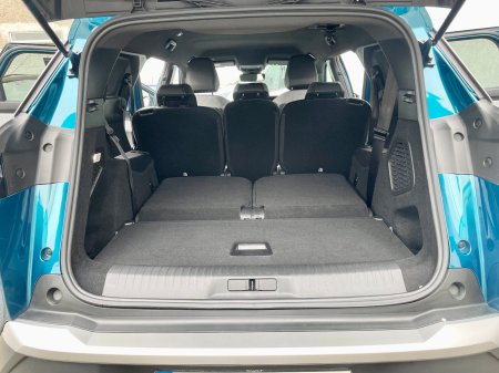 2025 Peugeot 5008 - photo 17