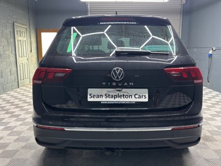 2023 Volkswagen Tiguan - photo 6