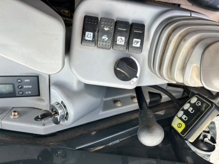 0 HITACHI  - photo 13