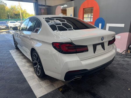 2021 BMW 5-Series - photo 5