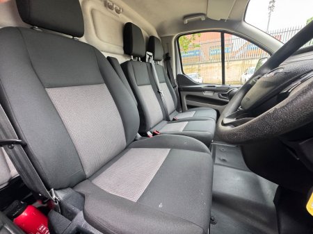 2020 Ford Transit Custom - photo 17