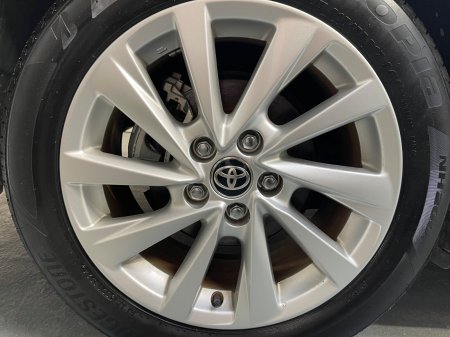 2021 Toyota Camry - photo 3