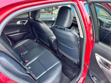 2011 Lexus CT - photo 5