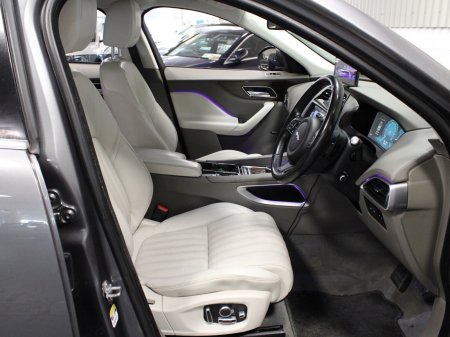 2016 Jaguar F-Pace - photo 23