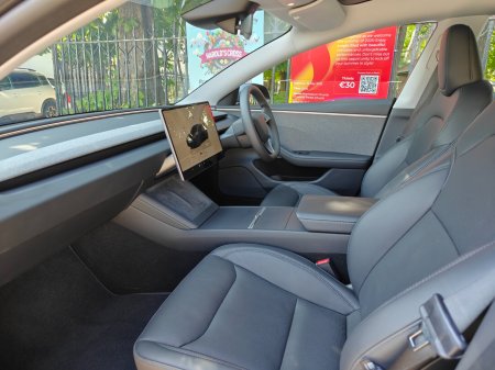 2026 Tesla Model 3 - photo 9
