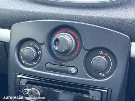 2011 Renault Clio - photo 19